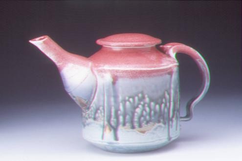 Covered stoneware teapot